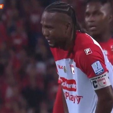 Ex\u002Datacante do Bahia se lesiona, chora em campo e marca gol de título na Colômbia\u003B assista