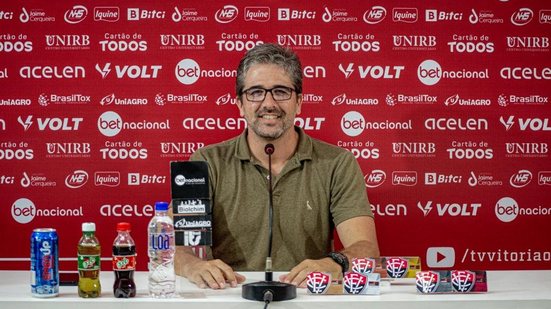 Capa: Pietro Carpi / ECV - Texto: Lucas Gabriel Cardoso / Brusque FC