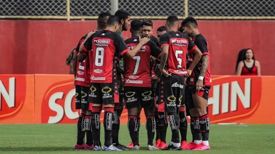 Capa: Divulgação/ECV / foto texto: divulgação/Palmeiras