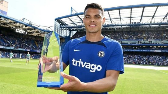 Imagem Sonho do Fluminense, Thiago Silva garante novamente sua permanência no Chelsea: ''Vamos ficar aqui''