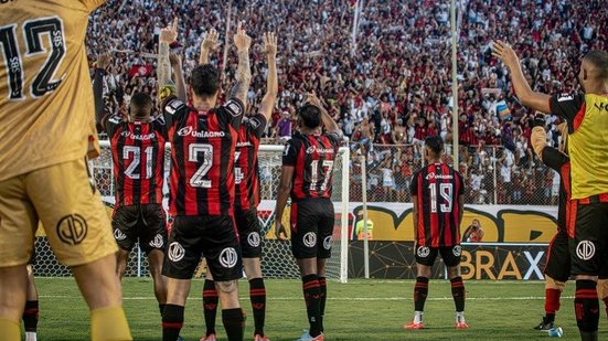  Victor Ferreira / EC Vitória