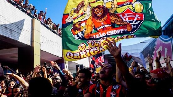 Vini Oliver/Vitória