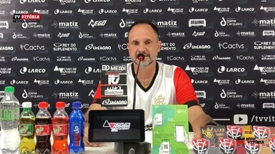 Imagem Wagner Lopes sonha com permanência do Vitória na Série B