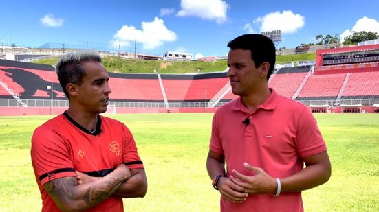 Imagem Jadson fala sobre performance no Vitória e relembra histórias