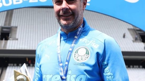Imagem Ex-dupla Ba-Vi, preparador físico do Palmeiras avalia como melhorar a Base para o futuro