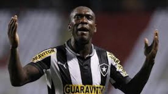 Imagem Seedorf quer vencer o Bahia para valorizar empate com o Corinthians