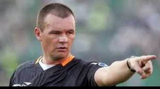 Imagem Leandro Pedro Vuaden volta a apitar jogo do Vitória