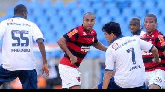 Imagem Com mesmos objetivos, Bahia e Flamengo se enfrentam no Rio