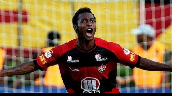 Imagem Marquinhos pode ganhar titularidade no Vitória