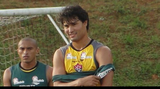 Imagem Pedro Ken prega respeito ao Paraná e fala em jogo &quot;difícil&quot;