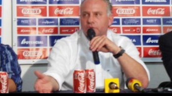 Imagem Toninho Cecilio vibra com triunfo e faz pedido a diretoria