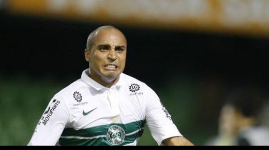 Imagem Deivid faz as contas para manter o Coritiba na série A