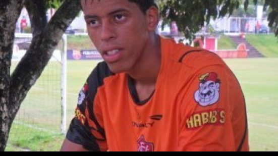 Imagem Josué diz que vestir camisa do Vitória é sonho realizado