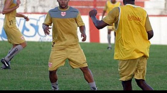 Imagem CRB pode ter volta de quatro jogadores contra o Vitória