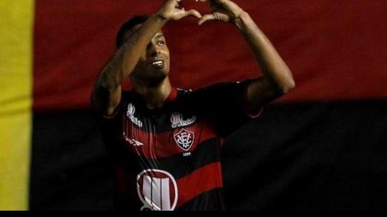 Imagem Vitória vence o CRB e assume vice-liderança da série B
