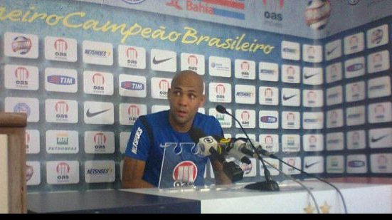 Imagem Souza volta ao Bahia contra o Grêmio e pede um pouco mais do time