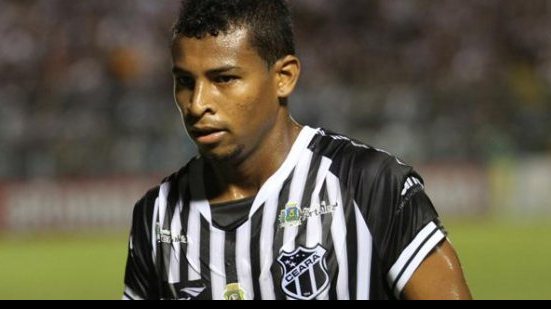 Imagem Ceará dispensa ex-meia do Bahia de Feira e ex-volante do Vitória