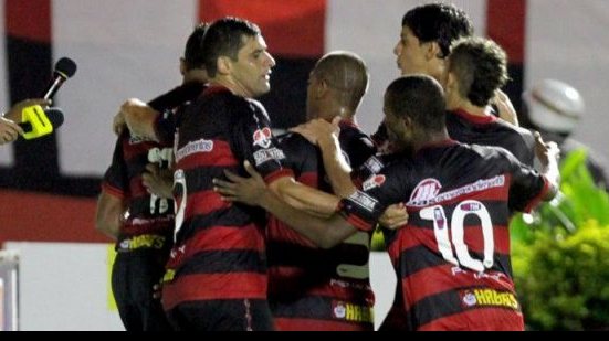 Imagem Diante do São Caetano, Vitória pode carimbar acesso à Série A