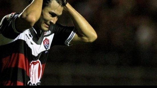 Imagem Pedro Ken pode desfalcar o Vitória nas próximas rodadas