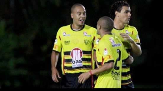 Imagem CBF atende pedido do Vitória e marca confronto para as 20h50