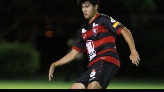 Imagem Pedro Ken nega problemas com premiação e racha no Vitória