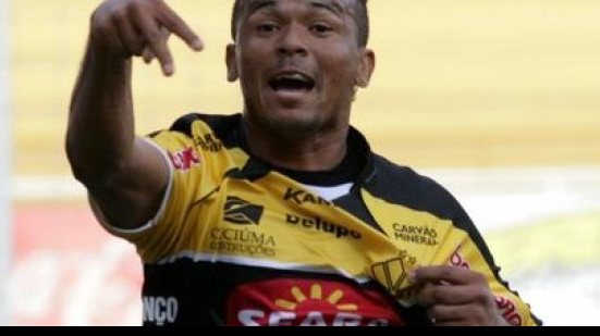 Imagem Artilheiro da série B tira o sono dos defensores do Joinville