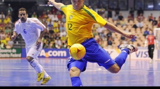 Imagem Falcão pode desfalcar o Brasil no restante do Mundial de futsal