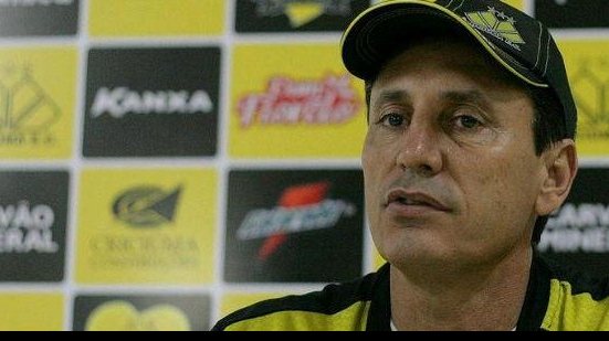 Imagem Técnico do Criciúma tem pena reduzida pelo STJD