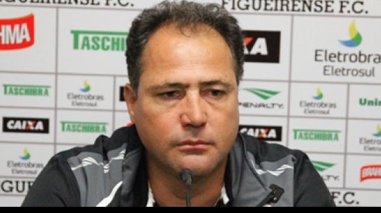 Imagem Quase rebaixado, Figueirense resolve demitir o técnico