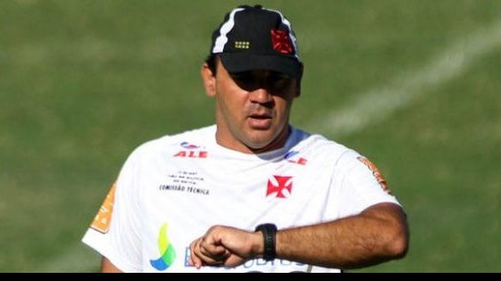 Imagem Ricardo Gomes admite volta ao Vasco; Dinamite joga decisão para o técnico