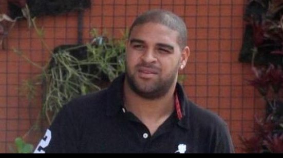 Imagem Adriano se despede do Flamengo: "Espero voltar"