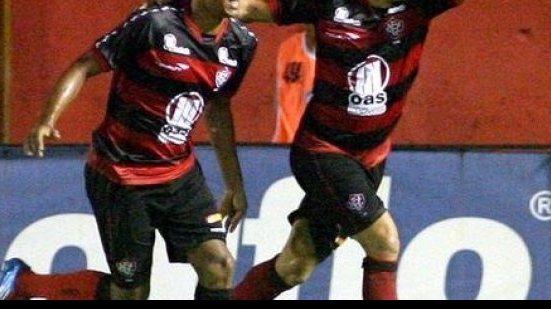Imagem Vitória volta a fazer as contas para a conquista do título da série B