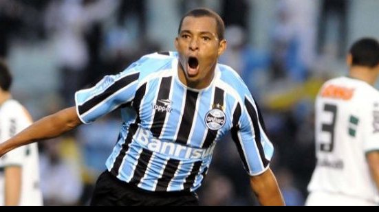Imagem Volante pentacampeão mundial deve assinar com o Atlético-MG