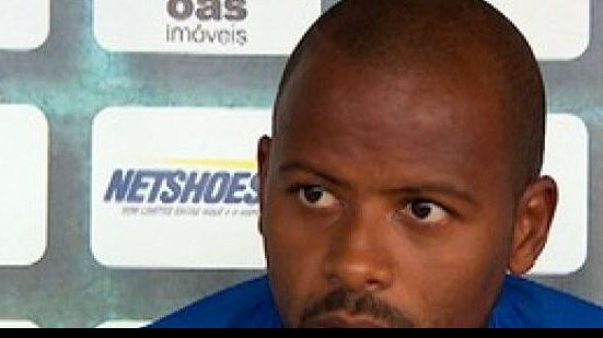 Imagem Fabinho não quer que fase do Cruzeiro deixe Bahia "relaxado"