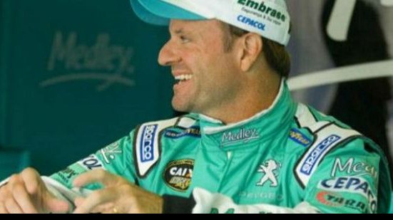 Imagem Rubinho abandona prova da Stock Car e fica na bronca