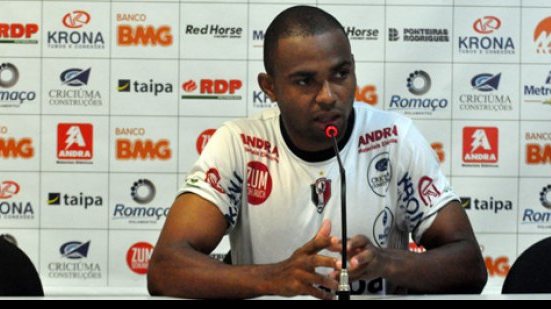 Imagem Ex-Vitória quer Joinville focado no título da Copa SC