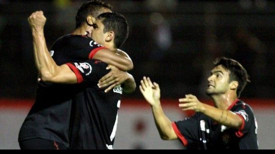 Imagem Contra o Joinville, Vitória faz jogo mais importante de 2012