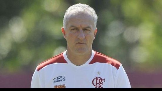 Imagem Dorival Jr respeita o Palmeiras, mas foco é a Sul-Americana