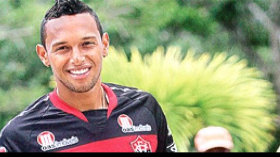 Imagem Gilson lamenta mais um tropeço do Vitória na série B