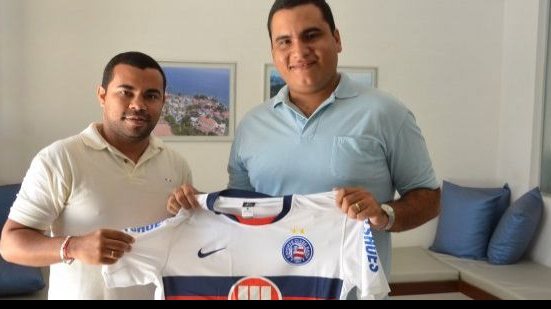 Imagem Torcedor do Bahia recebe prêmio do Galáticos Online