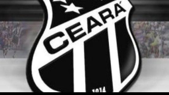 Imagem Técnico do Ceará busca motivar a equipe no jogo contra o Vitória