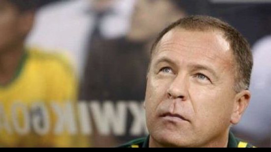 Imagem Após demissão, Mano Menezes deseja sorte à seleção brasileira