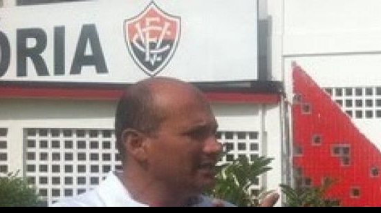 Imagem Eduardo Andrade vibra com o acesso, mas reflete sobre campanha do time