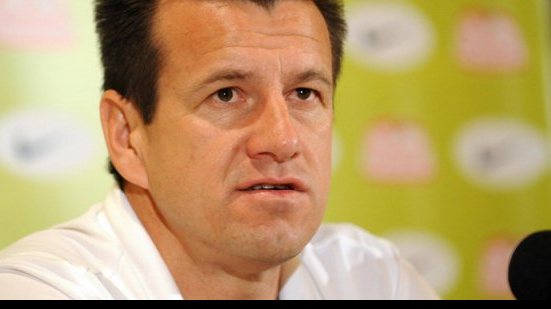 Imagem Dunga pode ser anunciado terça-feira como técnico do Inter