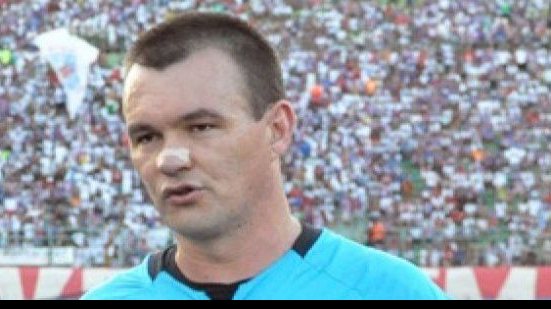 Imagem Árbitro &quot;caseiro&quot; da FIFA apita Atlético (GO) x Bahia