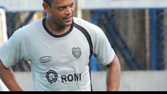 Imagem Ex-atacante do Vitória pode jogar série C do Carioca