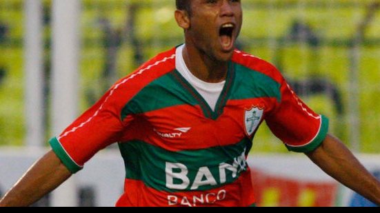 Imagem Cruzeiro tenta a contratação de ex-atacante do Bahia