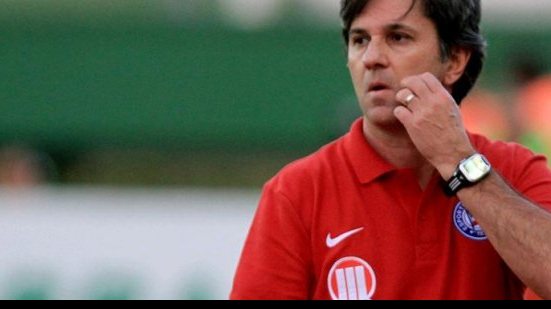 Imagem Caio Jr. é o novo técnico do Vitória