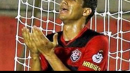 Imagem Bahia tenta &#039;fisgar&#039; Neto Baiano do futebol japonês