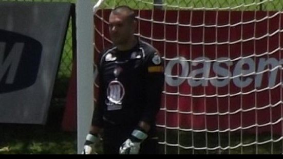 Imagem Fernando Prass é do Palmeiras; Deola pode voltar para o Vitória